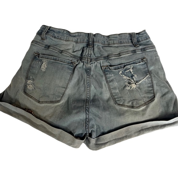 KanCan Jean denim shorts - Picture 2 of 7